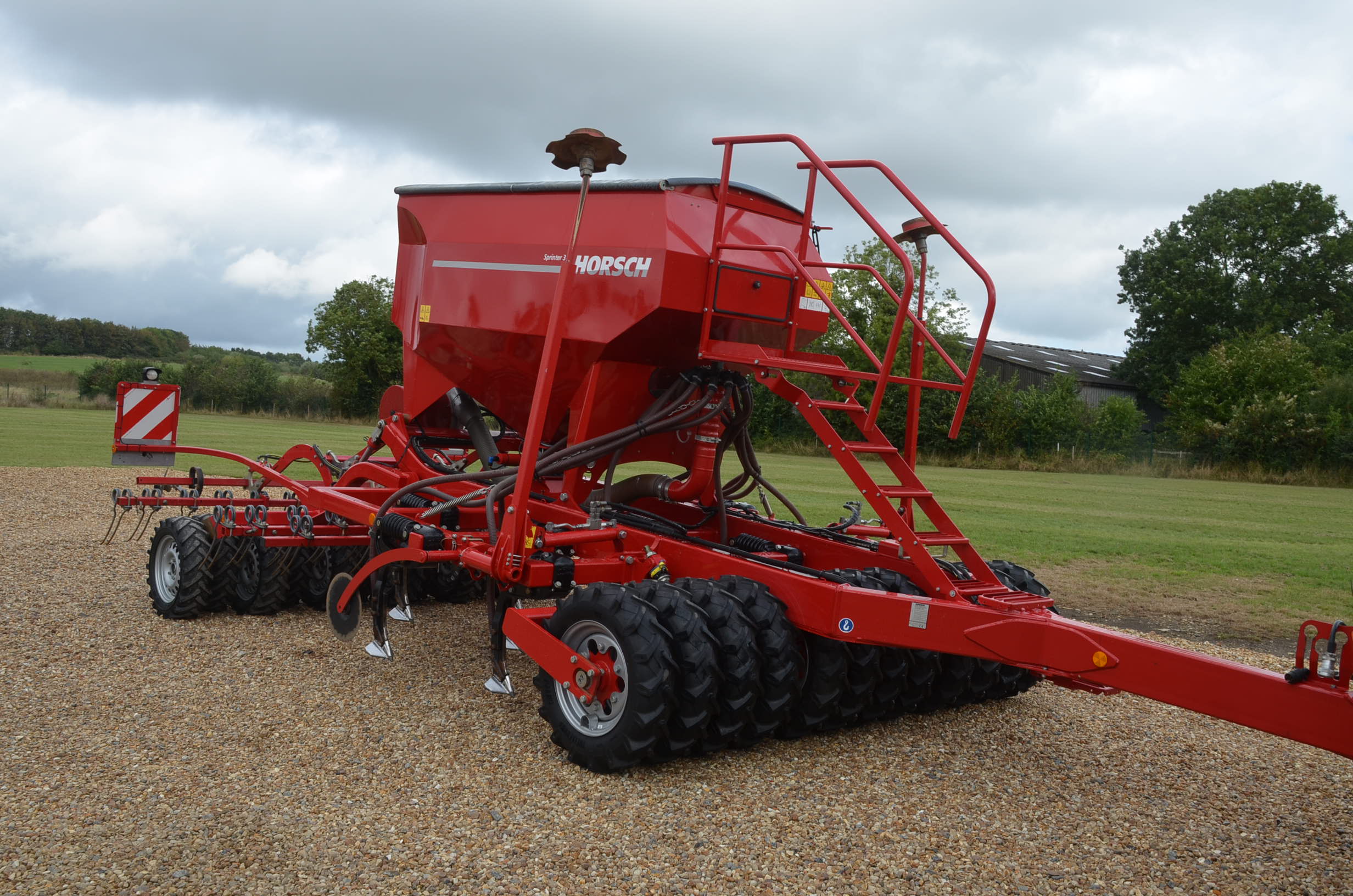 HORSCH SPRINTER 3ST TINE DRILL 3M Drills 11017953 For Sale