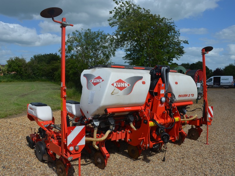 Kuhn Maxima