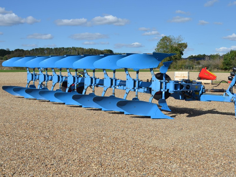 Lemken Diamant 11V OF plough 8-furrows