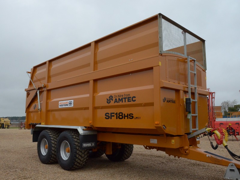 Richard Western SF18HS