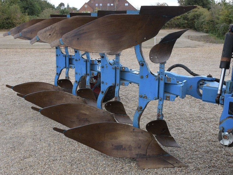 LEMKEN EUROPAL 7 PLOUGH 4-FURROW