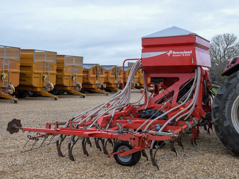 Kverneland Accord TS Evo 6000 tine drill 6m