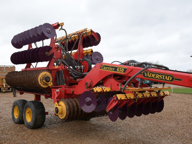 Vaderstad Carrier CR650 short disc cultivator 6.5m complete with BioDrill