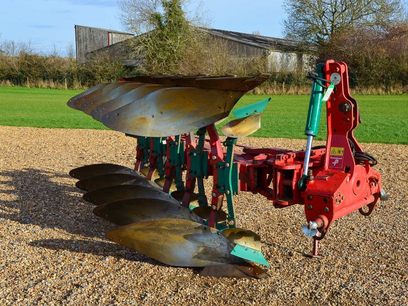 Kverneland LB85/300 plough 5 furrows