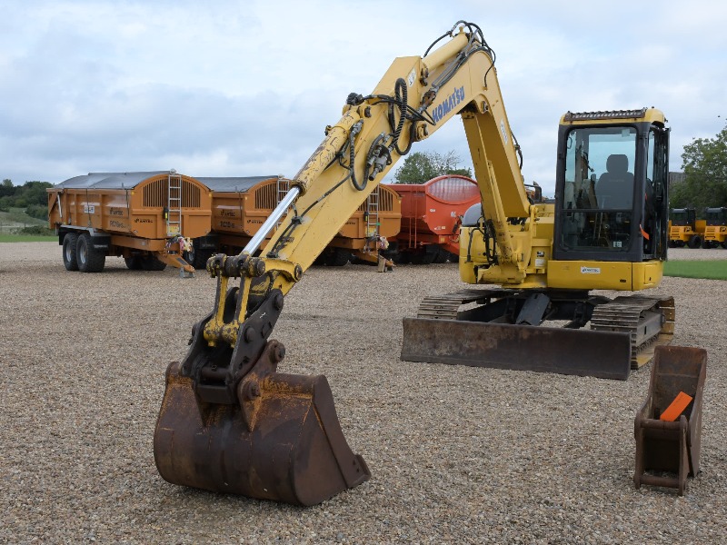 KOMATSU PC88 MR-6 EXCAVATOR 8T
