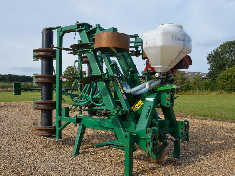 Cousins V-Form oil drill 4.5m